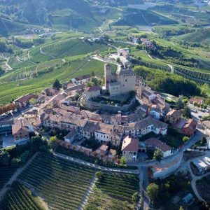 Alba Castello di Serralunga