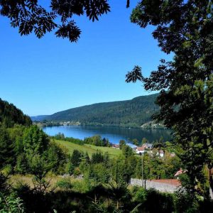 la traversée du massif des Vosges arrêt au lac de Longemer