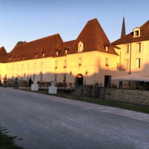 Gilly les Citeaux et son château